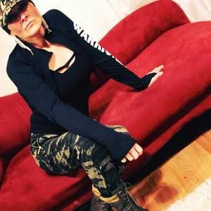 Meet your Posher, Alyson